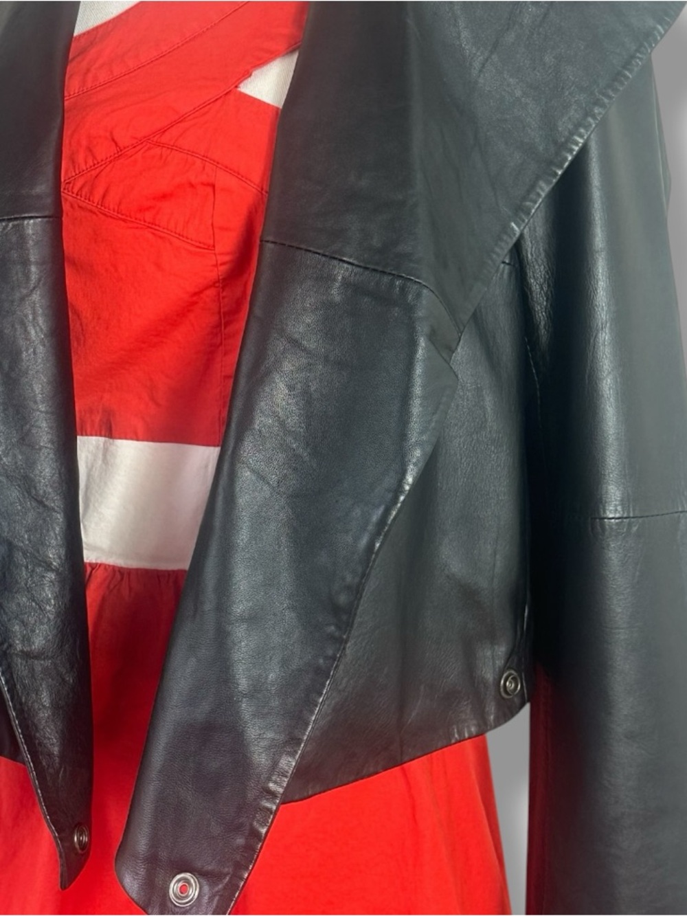 Velvet by Graham & Spencer Black Leather Cropped Jacket size Small - Picture 12 of 16